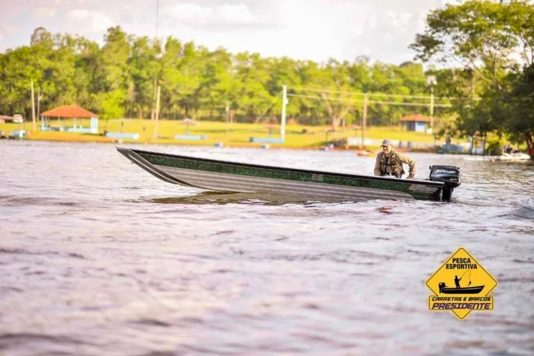 Barco-pesca-modelo-EX600